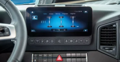 nadzor pritiska u pneomaticima dashboard touch screen